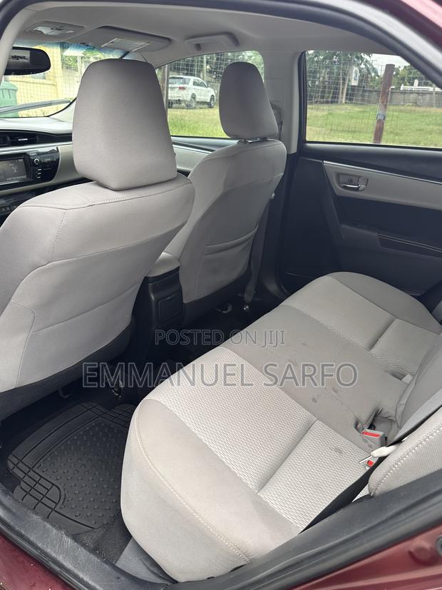 Toyota Corolla S 4dr Sedan (1.8L 4cyl CVT) 2015 Brown