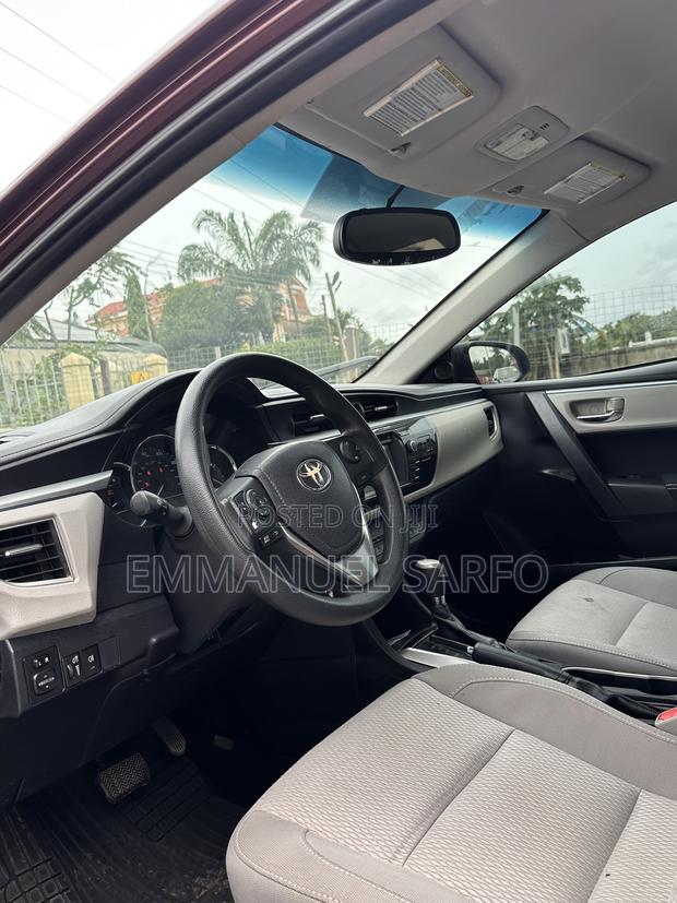 Toyota Corolla S 4dr Sedan (1.8L 4cyl CVT) 2015 Brown