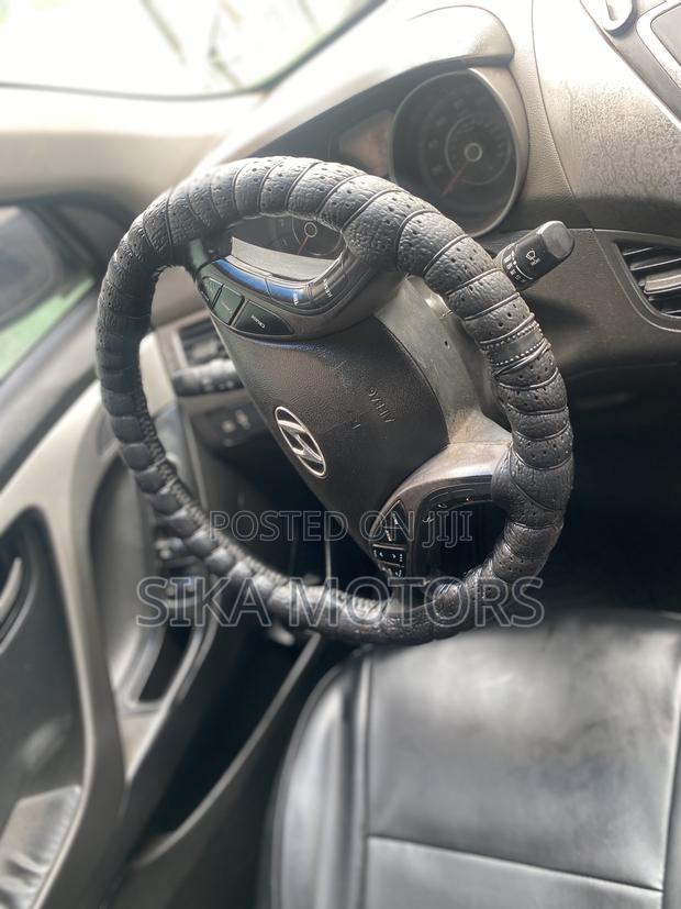 Hyundai Elantra 2013