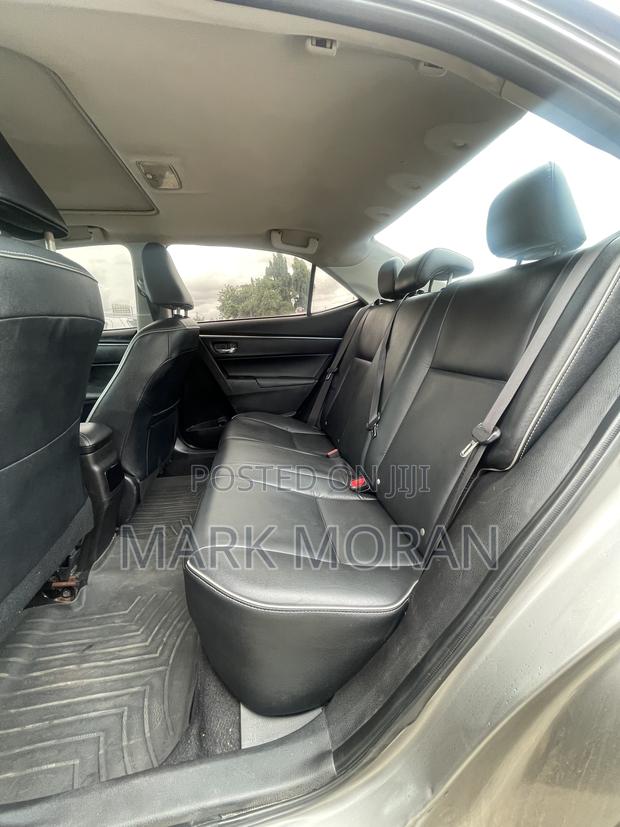 Toyota Corolla 2014 Brown