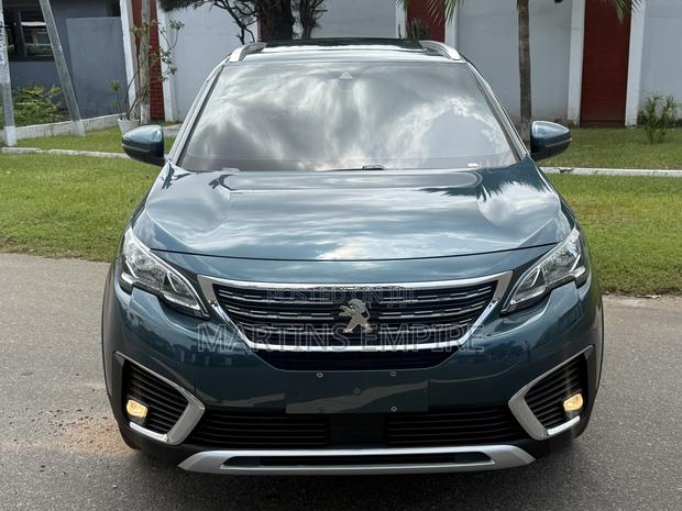 Peugeot 5008 1.2 PureTech 130 2017 Green
