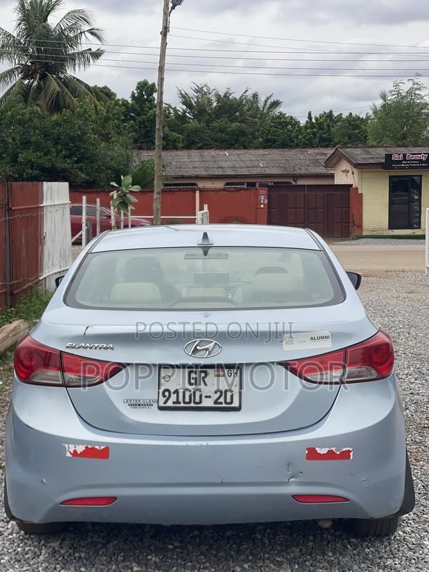 Hyundai Elantra 2012 Blue