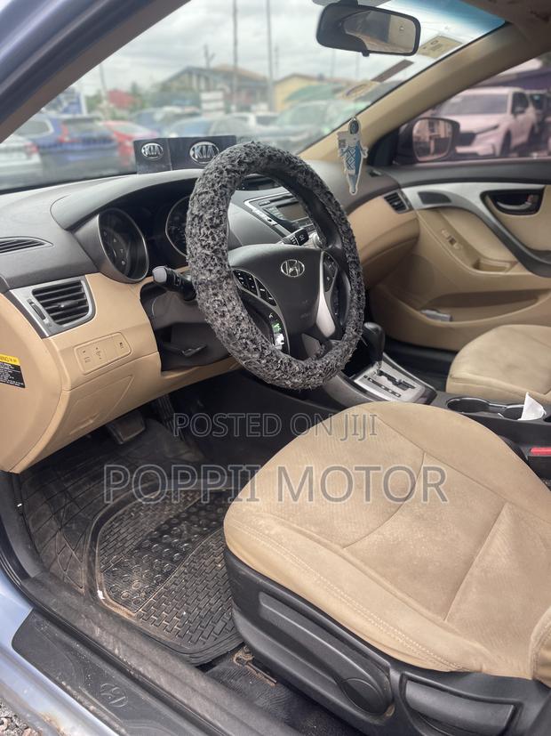 Hyundai Elantra 2012 Blue