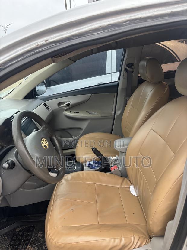 Toyota Corolla S 4dr Sedan (1.8L 4cyl 4A) 2009 Silver