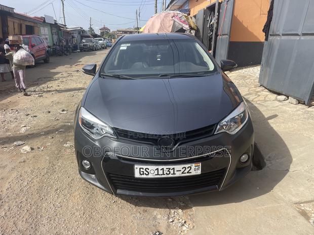 Toyota Corolla S 4dr Sedan (1.8L 4cyl CVT) 2015 Gray