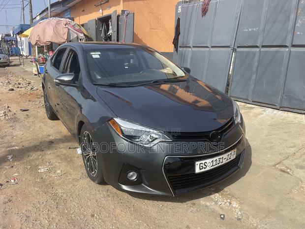 Toyota Corolla S 4dr Sedan (1.8L 4cyl CVT) 2015 Gray