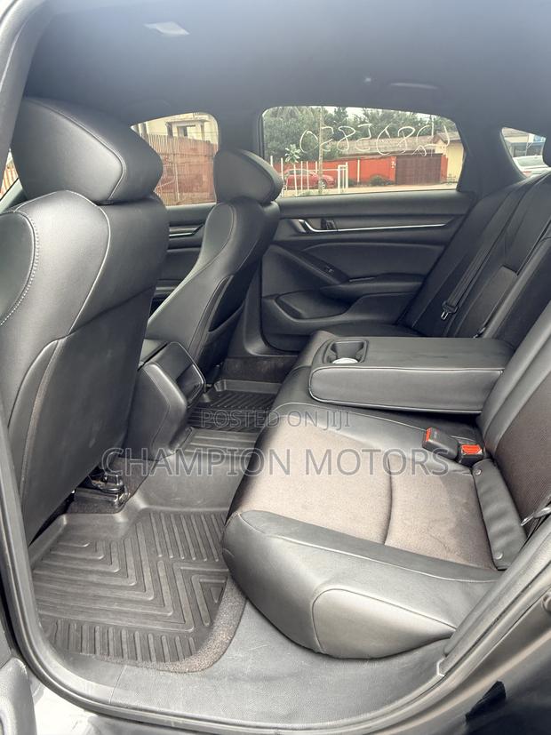 Honda Accord 2019 Black