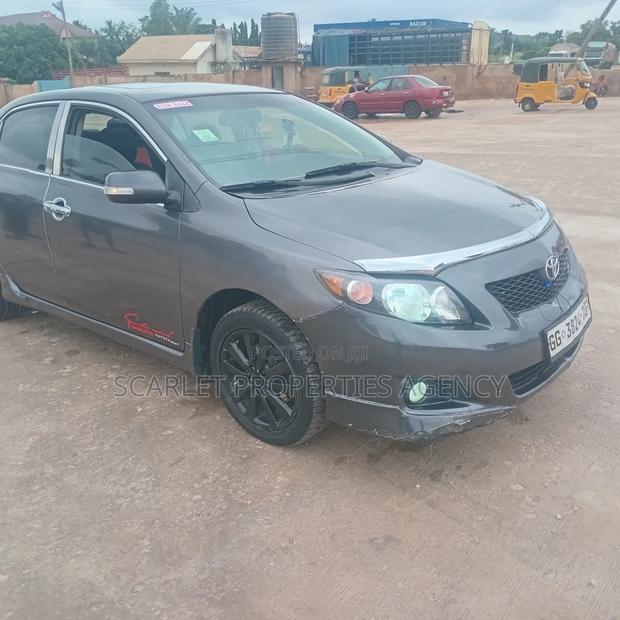Toyota Corolla 2016 Blue