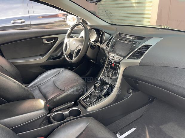 Hyundai Elantra Limited 4dr Sedan (1.8L 4cyl 6A) 2014 Gray