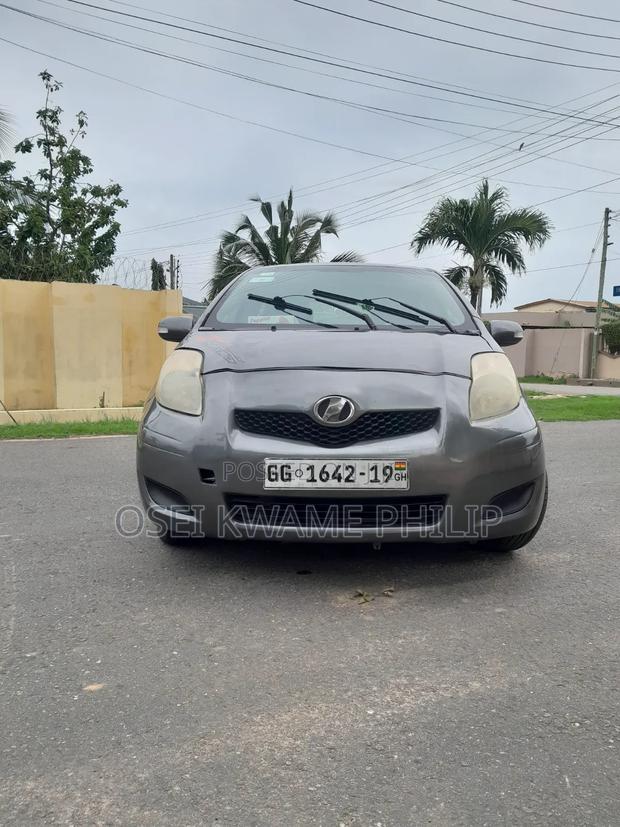 Toyota Vitz 2010 Burgundy