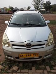 Toyota Verso 1.8 2009 Silver for sale