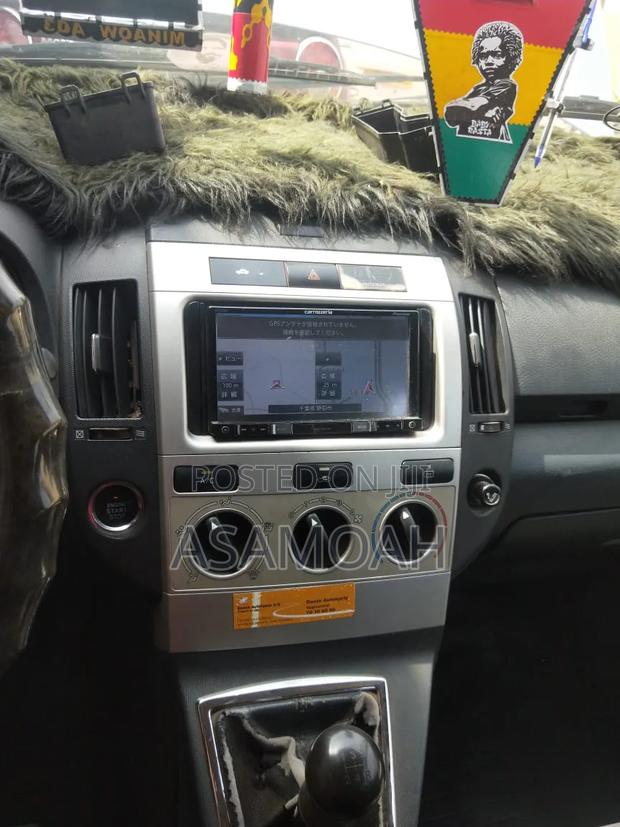 Toyota Verso 1.8 2009 Silver