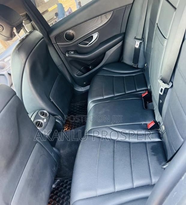 Mercedes-Benz C300 2015 Black