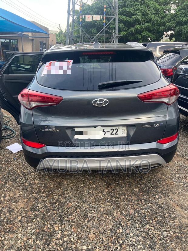 Hyundai Tucson Limited AWD 2018 Gray