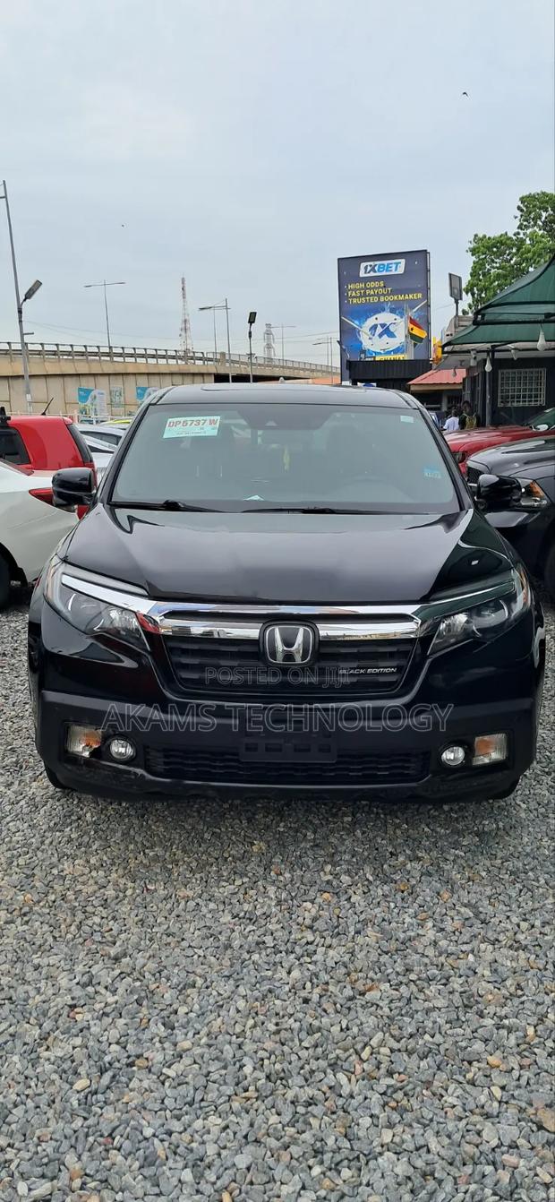 Honda Ridgeline Black Edition AWD Crew Cab 125.2 in. WB 2017 Black