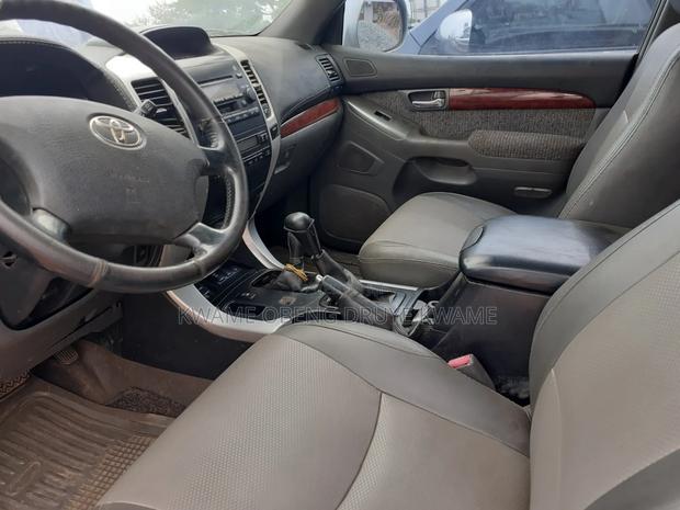 Toyota Land Cruiser Prado 3.0 TD 2010 Silver