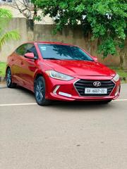 Hyundai Elantra SE Sedan FWD (2.0L 4cyl 6M) 2017 Red for sale