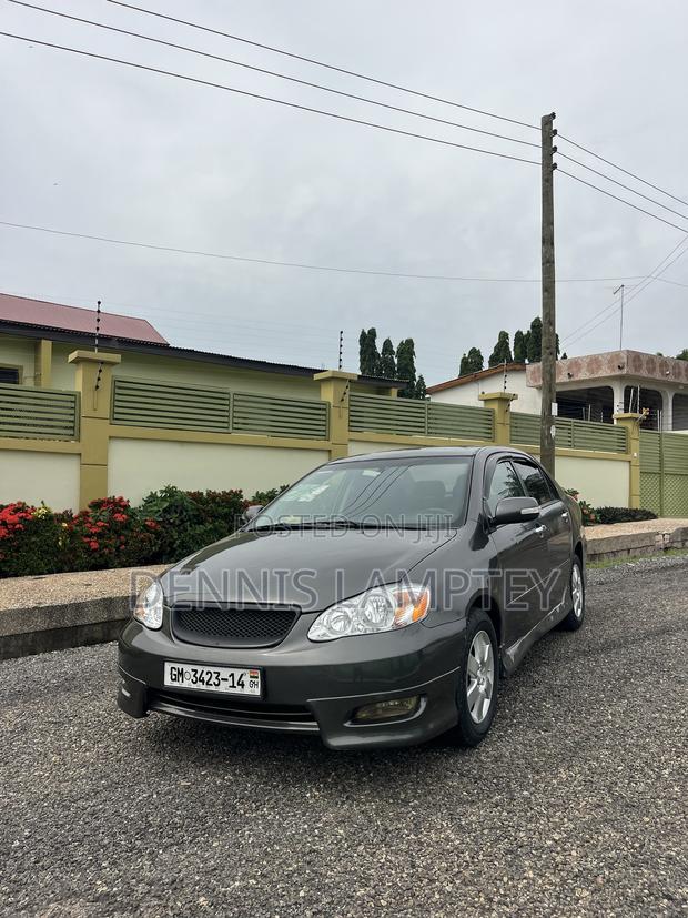 Toyota Corolla 2008 Gray