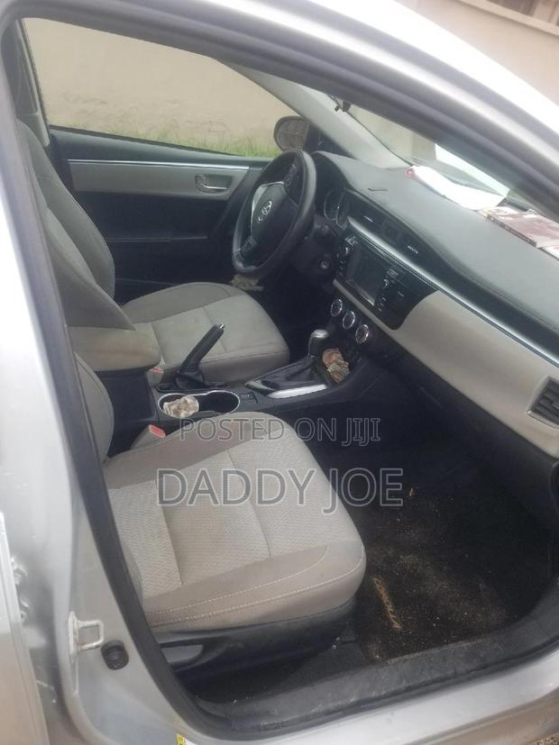 Toyota Corolla LE 4dr Sedan (1.8L 4cyl CVT) 2016 Silver