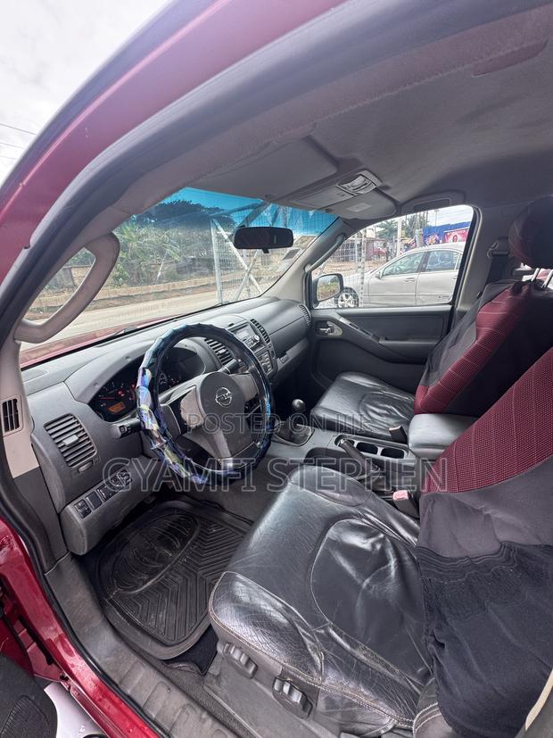 Nissan Navara 2.5 dCi 2008 Red