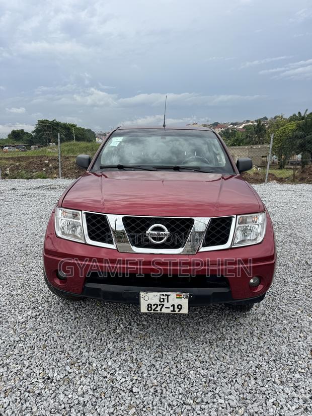 Nissan Navara 2.5 dCi 2008 Red