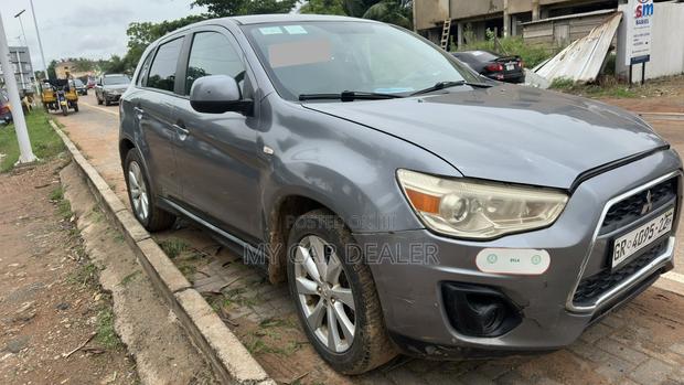 Mitsubishi Outlander 2.0 PHEV AWD 2014 Gray