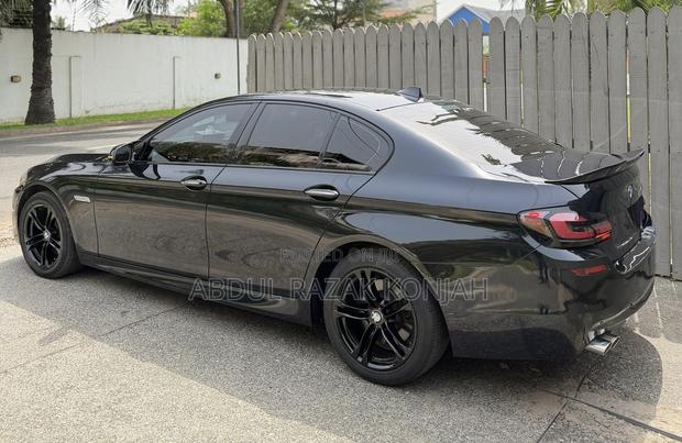 BMW 528i 2015 Black