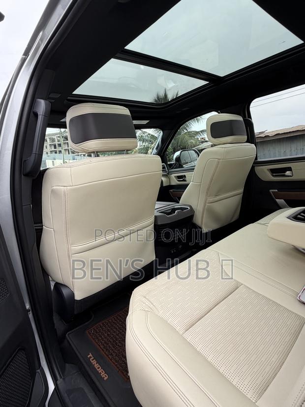 Toyota Tundra 1794 Edition CrewMax 5.5' Bed 2023 Silver