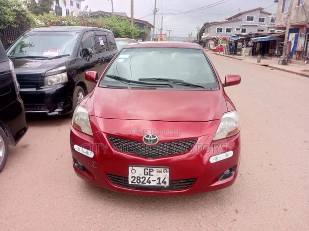 Toyota Yaris 2010 Red