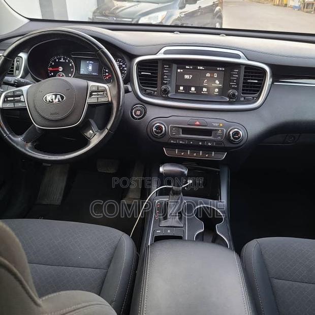 Kia Sorento 2020 Black