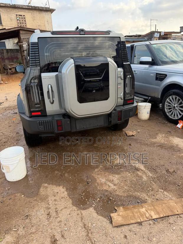 Jetour T2 2025 Beige