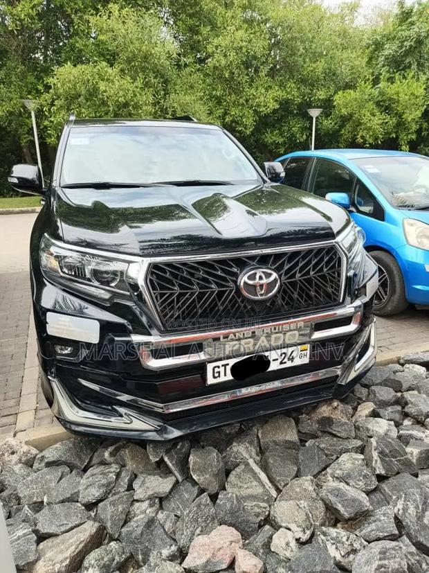 Toyota Land Cruiser Prado 2.4 Petrol 2024 Black