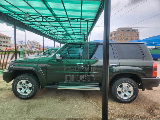 Nissan 1400 2017 Green