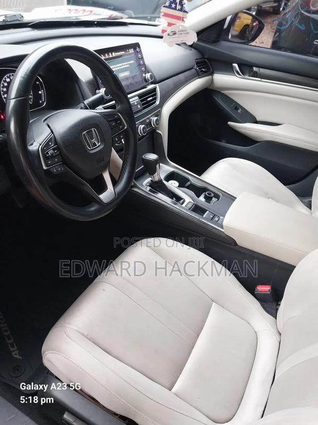 Honda Accord 2018 White