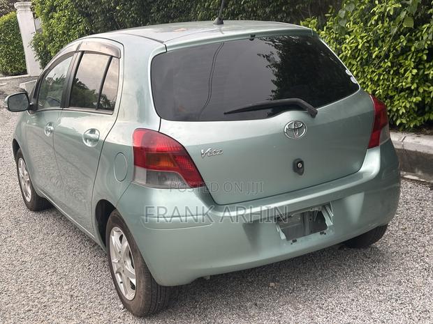 Toyota Vitz 2010 Gray