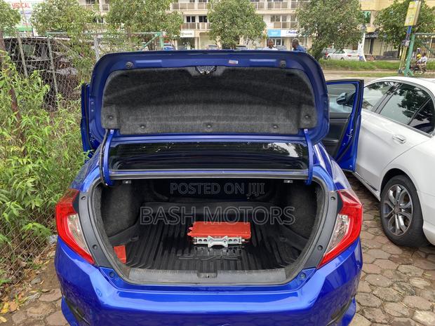 Honda Civic 2016 Blue