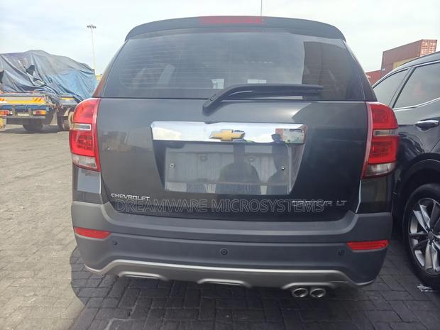 Chevrolet Captiva 2018 Gray