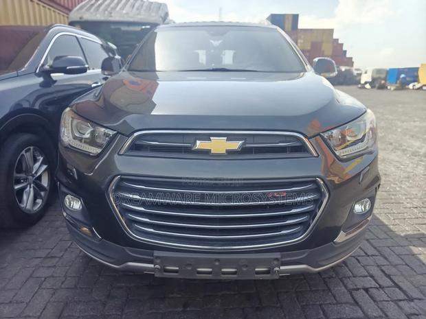 Chevrolet Captiva 2018 Gray