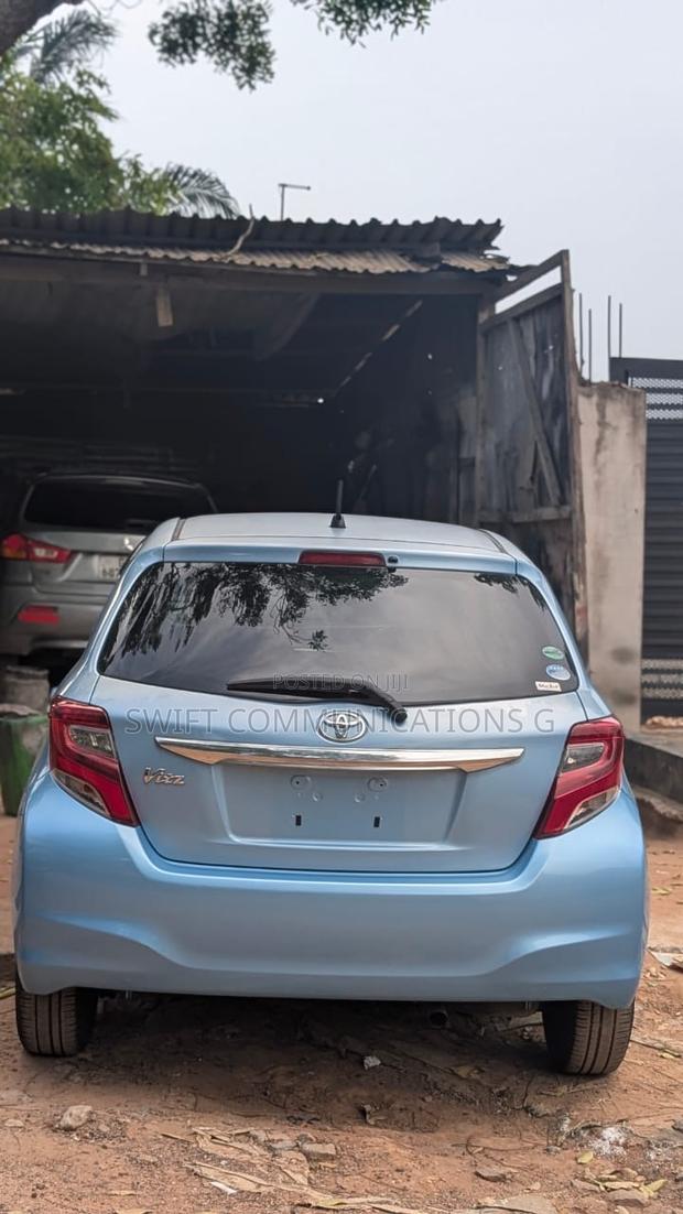 Toyota Vitz 1.5 FWD 5dr 2016 Blue