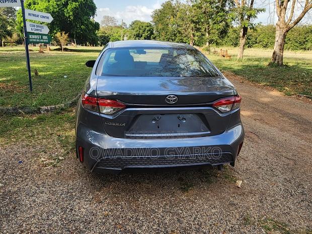 Toyota Corolla 2021 Gray