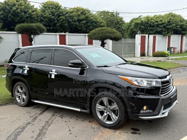 Toyota Highlander XLE V6 4x4 (3.5L 6cyl 6A) 2016 Black