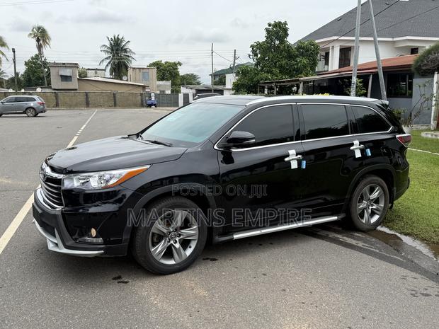 Toyota Highlander XLE V6 4x4 (3.5L 6cyl 6A) 2016 Black