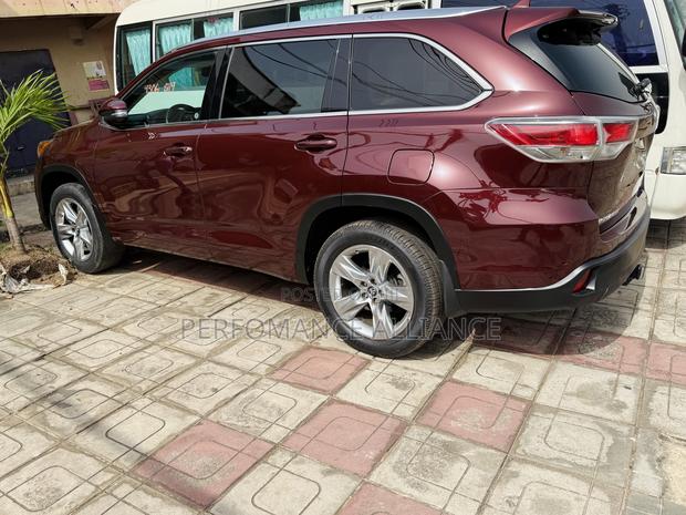 Toyota Highlander Limited V6 4x4 (3.5L 6cyl 6A) 2016 Brown