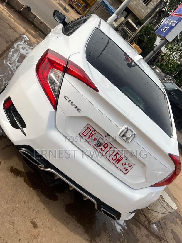 Honda Civic 2018 White