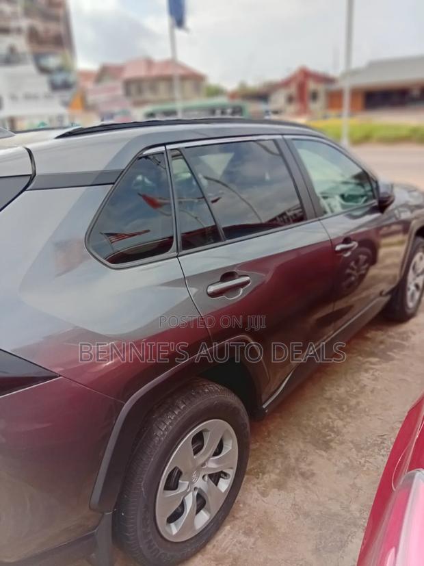 Toyota RAV4 2019 Gray