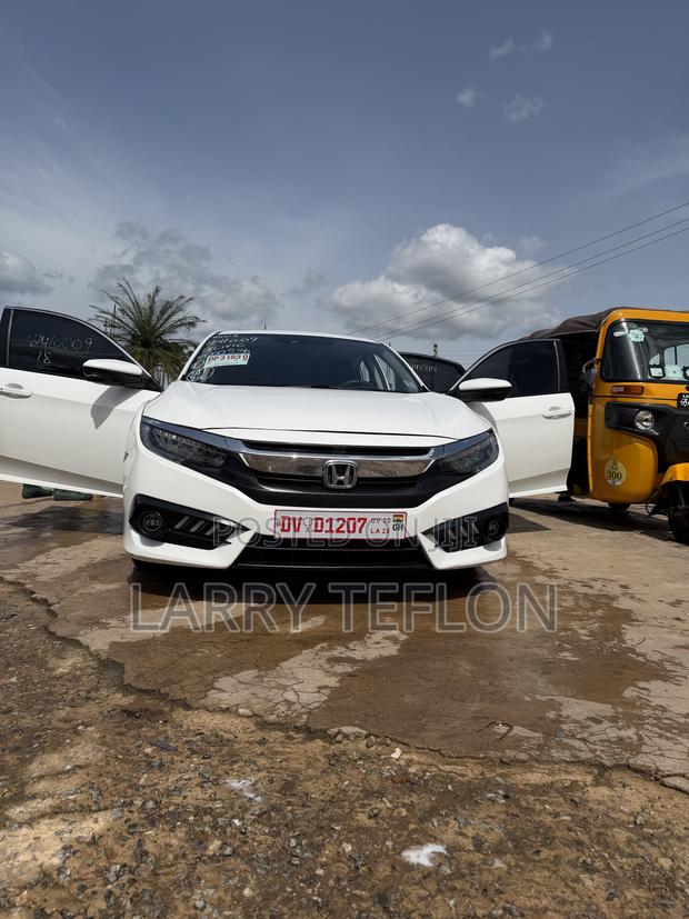 Honda Civic EX Sedan 2018 White