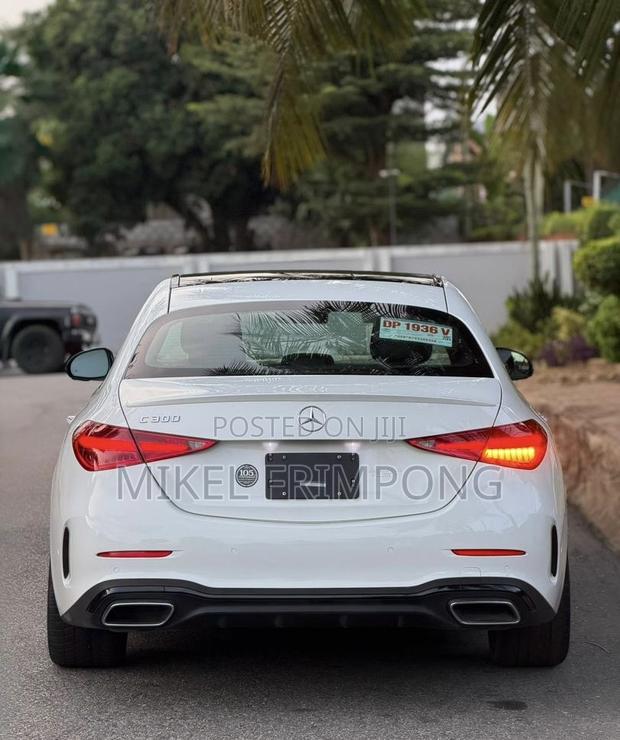 Mercedes-Benz C300 2023 White