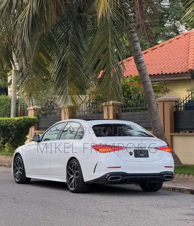 Mercedes-Benz C300 2023 White