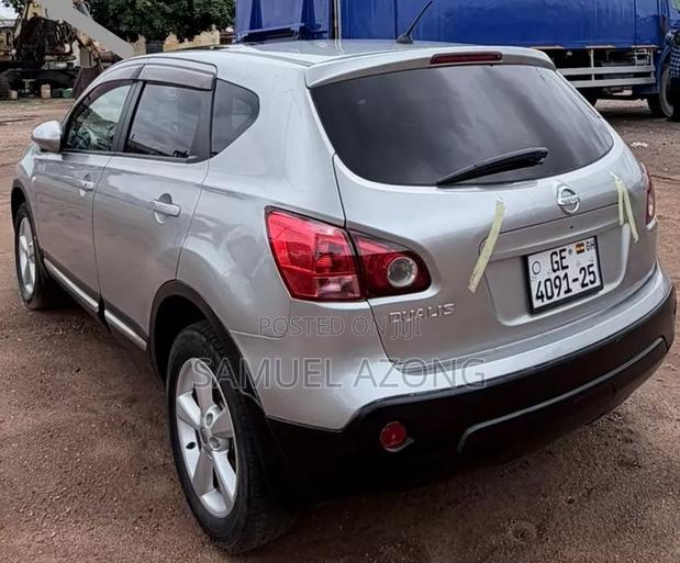 Nissan Dualis 2013 Silver