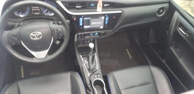 Toyota Corolla 2018 Black